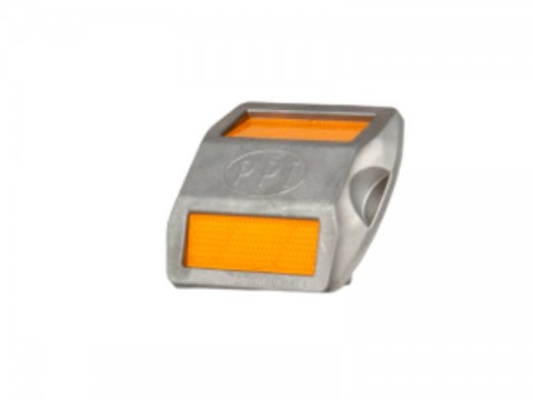 หมุดติดถนนสะท้อนแสง